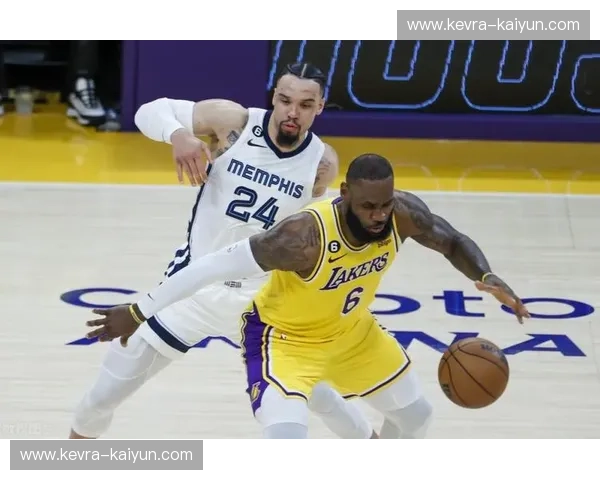 聚光灯下的宿命对决：湖人vs尼克斯直播，曼哈顿之夜的紫金风暴